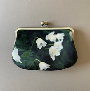 Image of Wood anemone, printed velvet kisslock bag with crossbody canvas or chain strap