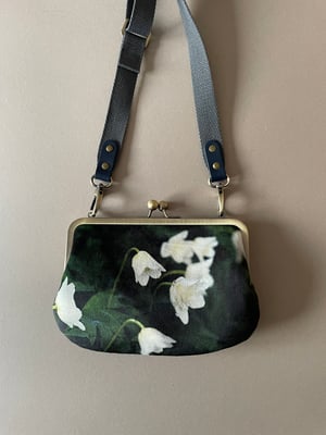 Image of Wood anemone, printed velvet kisslock bag with crossbody canvas or chain strap