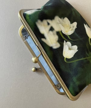 Image of Wood anemone, printed velvet kisslock bag with crossbody canvas or chain strap