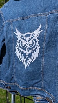 Image 2 of White glitter Owl Small
