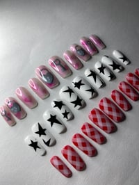 Custom press on nails for Maddie p 