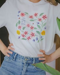 Image 1 of TEE-SHIRT blanc "ONE STEP AT A TIME" - Collab' COUCOU ILLUSTRATION