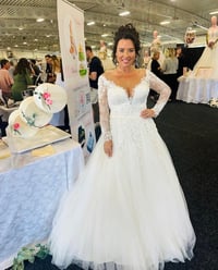 Image 3 of  Floating Wedding Cake