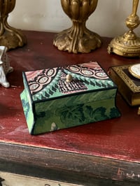 Image 1 of Boîte papier peint ancien 