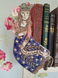 Image 4 of 'Sweet Joy Befall Thee' figure