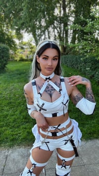 Bow 1 