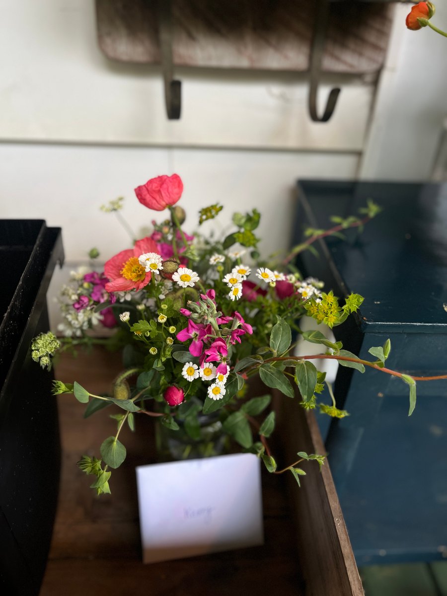Image of Seasonal Flower Vase Arrangement