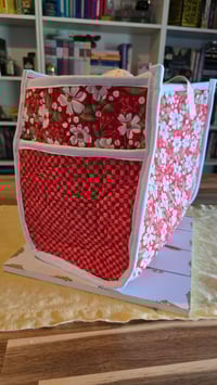 Image 2 of Daisies - quilted All the Things tote bag 