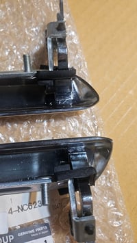 Image 7 of 240/260/280z Outer Door handles - NOS - L/R 