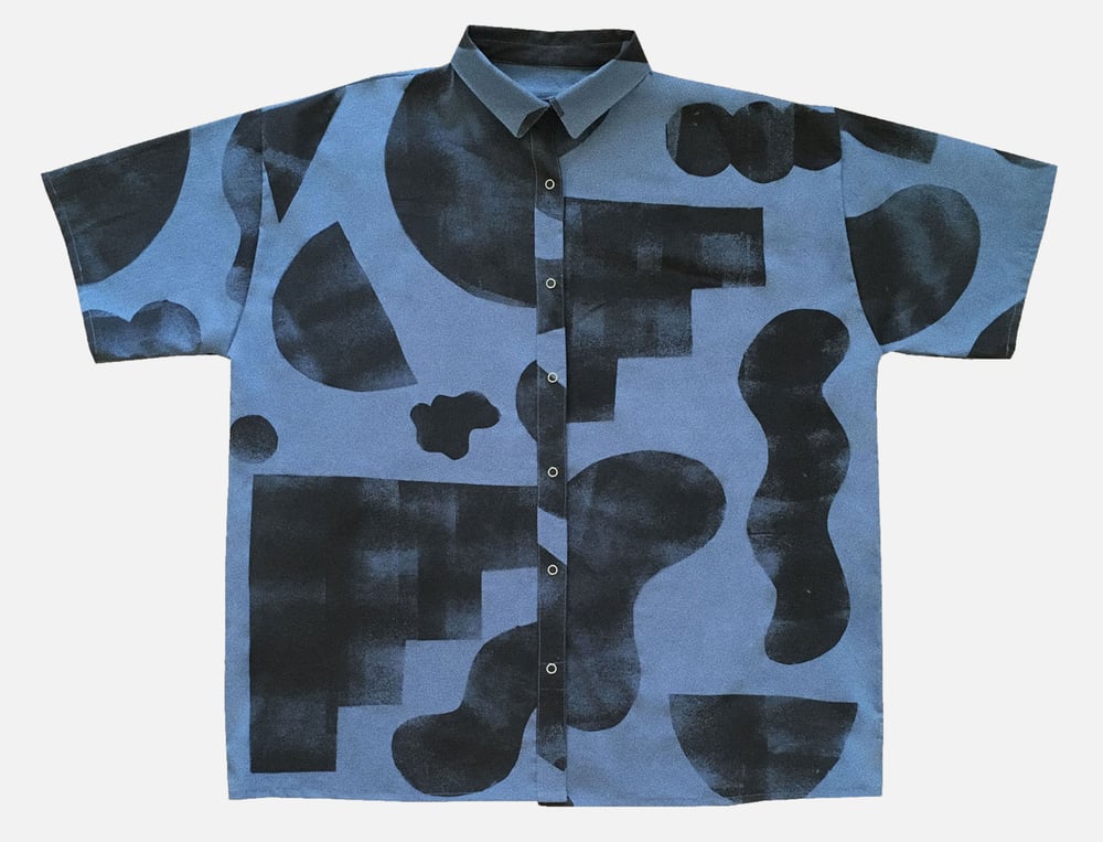 Image of STENCIL SHAPES BLUE SHIRT (preorder)