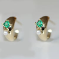 Image 2 of Victorian emerald mini hoop earring