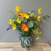 Image 5 of Florist's choice fresh vase arrangement