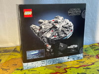 Image 3 of Lego Star Wars Millennium Falcon 25th Anniversary 