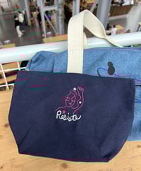 Image 2 of PRE-COMMANDE - Grande pochette bleue marine brodée "RESISTE" - Collab' ADOLIE