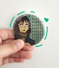 Image 1 of MOUTHWASHING ANYA BUTTON