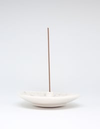 Image 2 of speckled incense holder