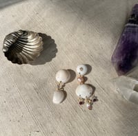 Image 3 of Loi Earring