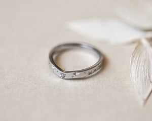 Image of Platinum 2mm ‘Star' Eternity Wishbone ring