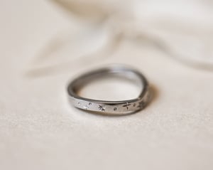 Image of Platinum 2mm ‘Star' Eternity Wishbone ring
