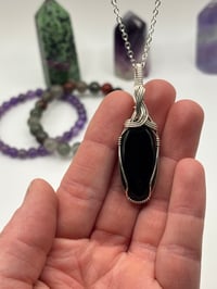 Image 3 of Black onyx