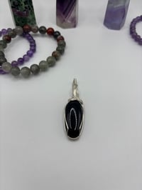 Image 4 of Black onyx