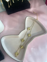 Gold clover necklace 