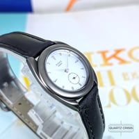 Image 5 of 1989 Seiko Avenue Quartz Ladies Dress Watch (2K22-0100)