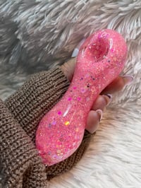 Image 9 of Pink Glitter Glass Freezable Pipe