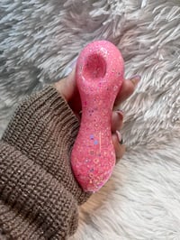Image 14 of Pink Glitter Glass Freezable Pipe