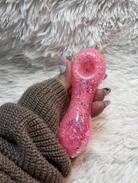 Image 22 of Pink Glitter Glass Freezable Pipe