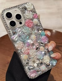 Image 3 of Luxury 3D Pearl Floral iPhone Case