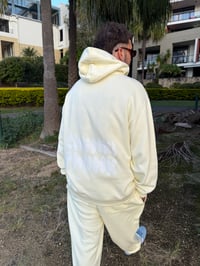 Image 2 of ROBIN HOODIE - Butter
