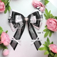 Image 1 of K-Pop Classic Bows – Black & White