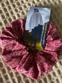 Image 2 of Scrappy Scrunchies Red/Pink Medium