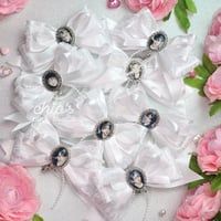 Image 5 of STAY ANGELIC – Lightstick & Keychain Bow