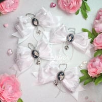 Image 4 of STAY ANGELIC – Lightstick & Keychain Bow
