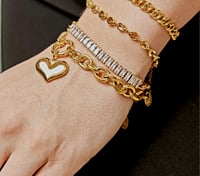 Image 3 of Sweetheart Chain Bracelet | Gold