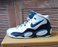 Image 1 of NIKE AIR FLIGHT SIZE 8.5US 42EUR 