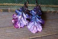 Image 3 of Orecchini maxi con foglie di quercia e patina viola