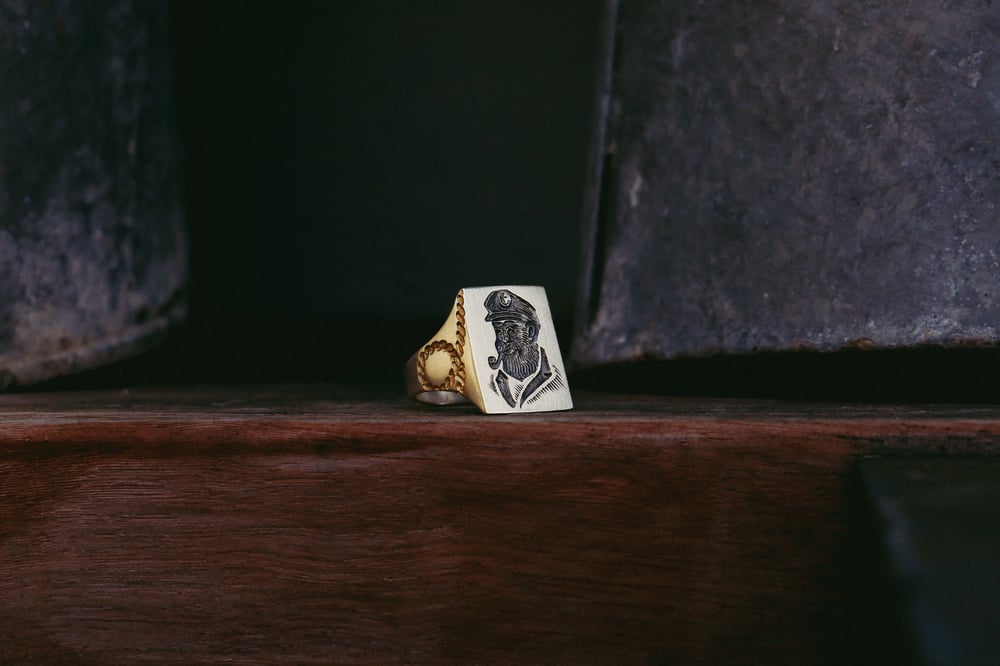 Image of Captain Signet 
