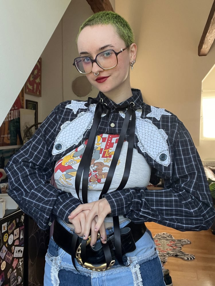 Image of FISH SHRUG #1.3