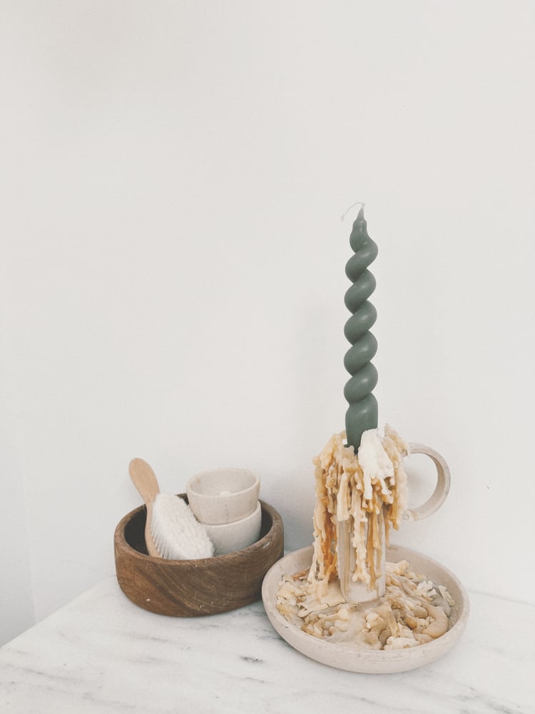 Image of Swirl taper candle no.2