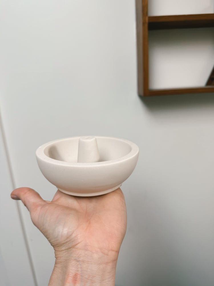 Image of saucer incence holder 