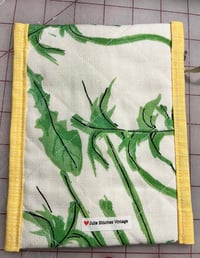 Image 3 of Vintage Vera Dandylion Zippered Bag