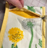 Image 2 of Vintage Vera Dandylion Zippered Bag