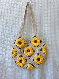 Image 1 of Gradient Sunflower Tote Bag