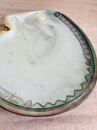 Image 5 of Bora Bora Mother of Pearl Jewellery Dish