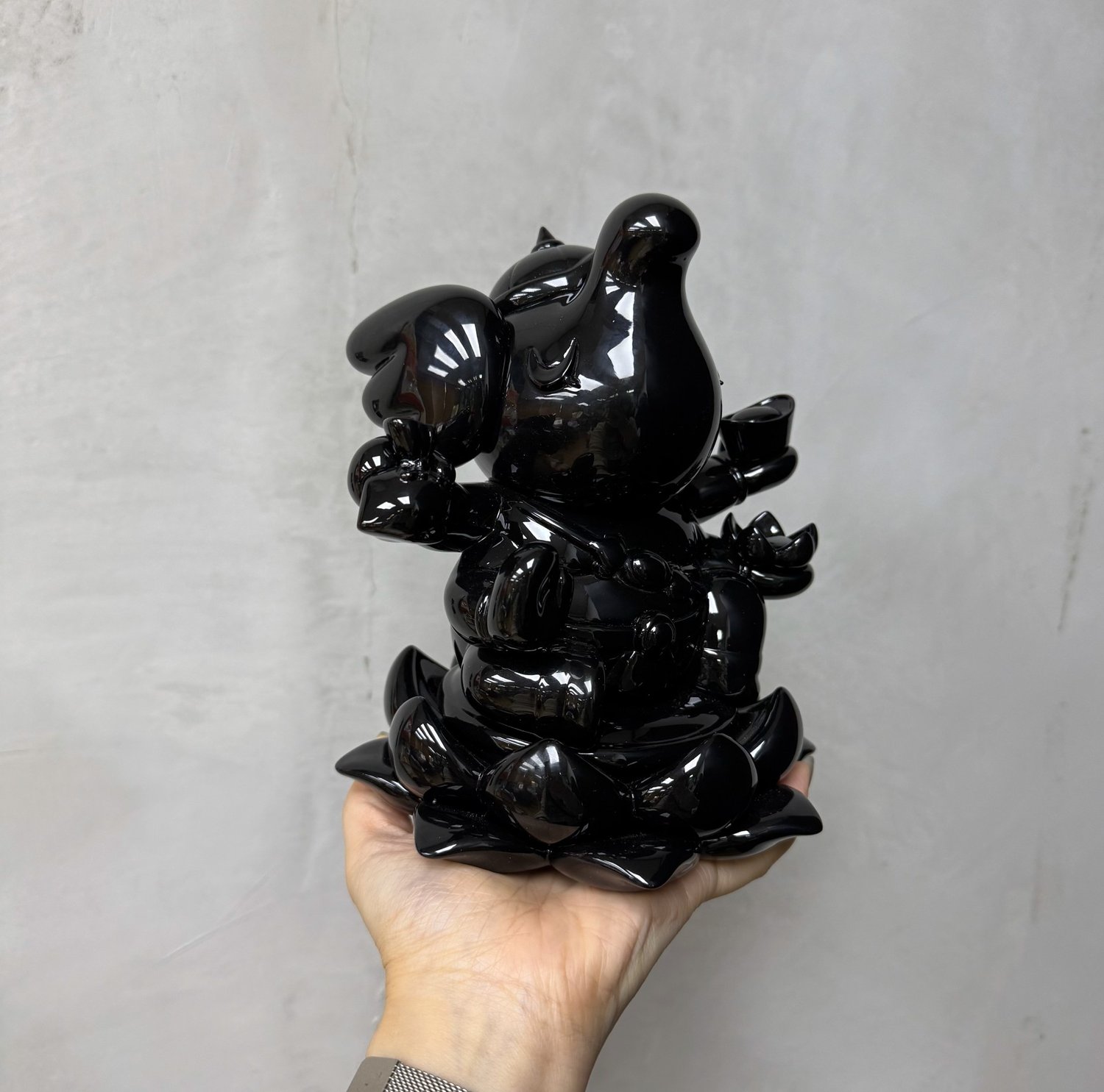 Image of ELFIE GANESHVARA (BLACK EDITION)