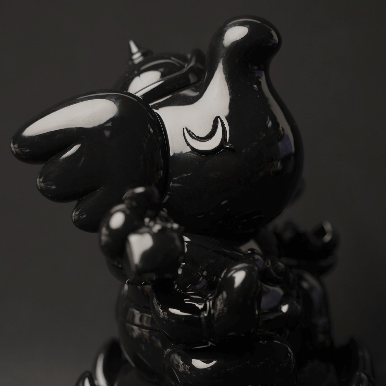 Image of ELFIE GANESHVARA (BLACK EDITION)