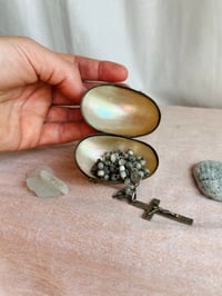 Image 9 of Vintage Mother of Pearl Jewellery Box